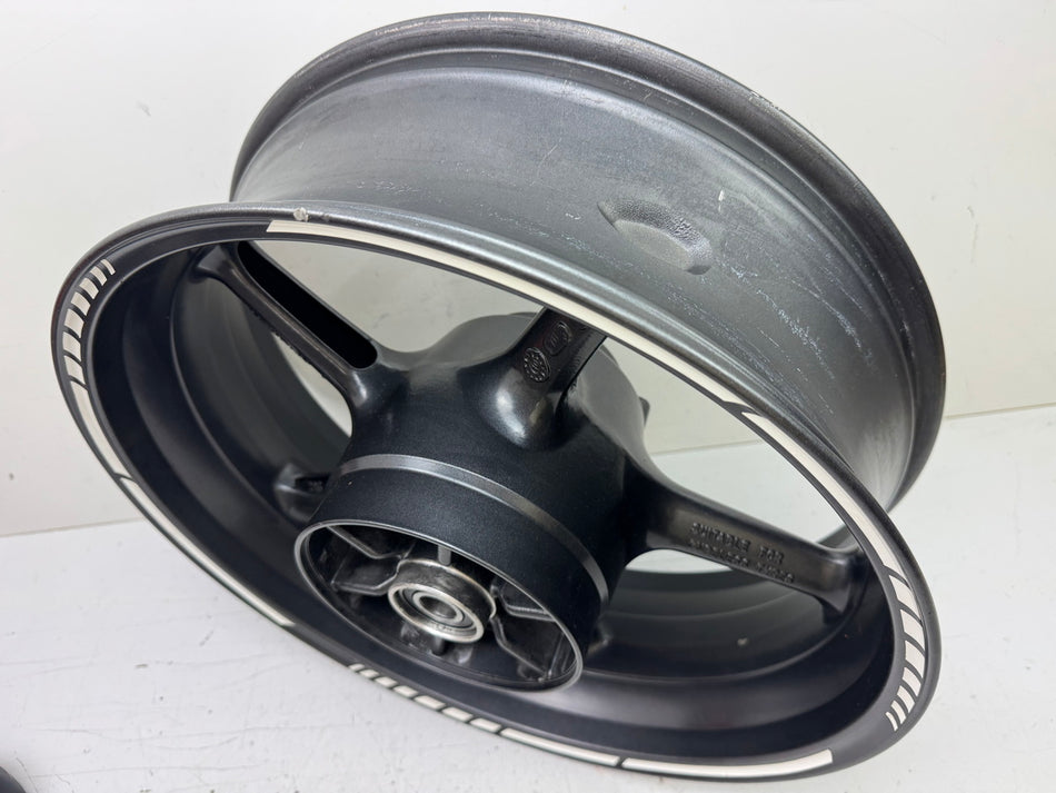 Triumph Street Triple 675 D67LD Felge hinten Hinterrad Hinterradfelge  07-12