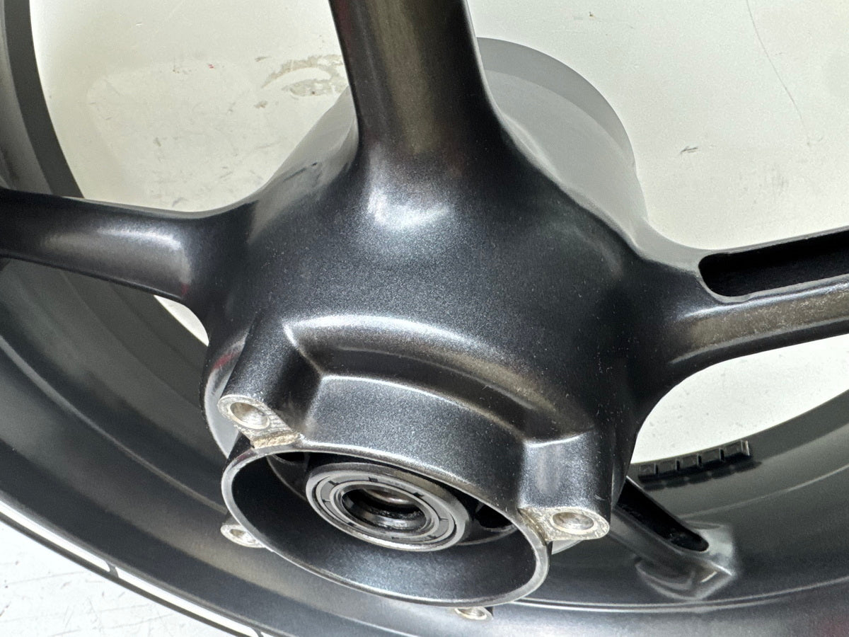 Triumph Street Triple 675 D67LD Felge hinten Hinterrad Hinterradfelge  07-12