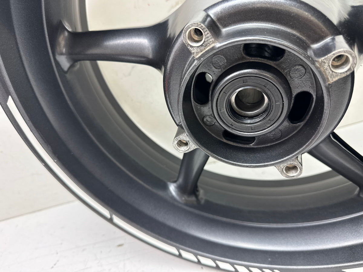 Triumph Street Triple 675 D67LD Felge hinten Hinterrad Hinterradfelge  07-12