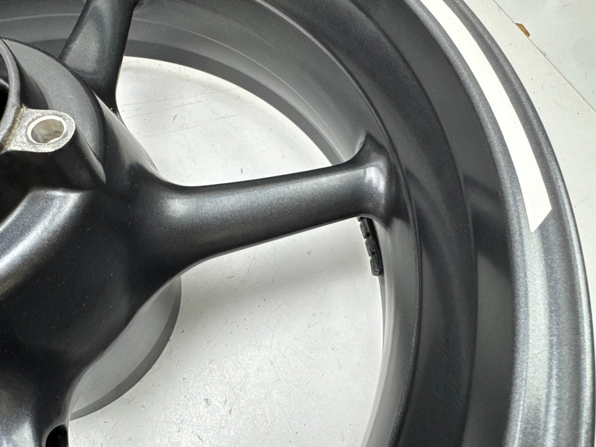 Triumph Street Triple 675 D67LD Felge hinten Hinterrad Hinterradfelge  07-12