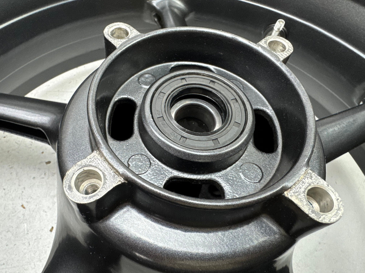 Triumph Street Triple 675 D67LD Felge hinten Hinterrad Hinterradfelge  07-12