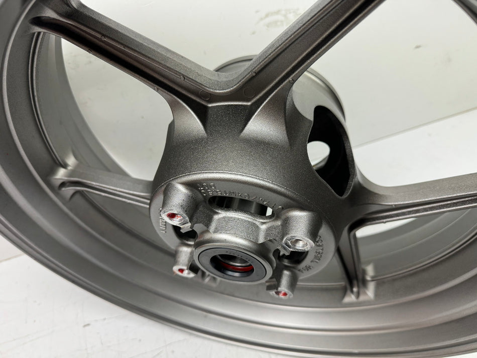 KAWASAKI ZX-6R 636 C Llanta trasera original Rueda trasera Llanta trasera R-0025 05-06