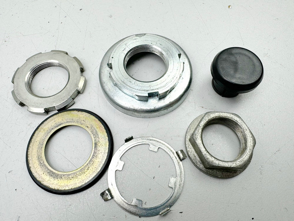 HONDA CBR 600 PC19 PC23 Mutter Lenkkopf Gabelbrücke Sicherung Staubschutz