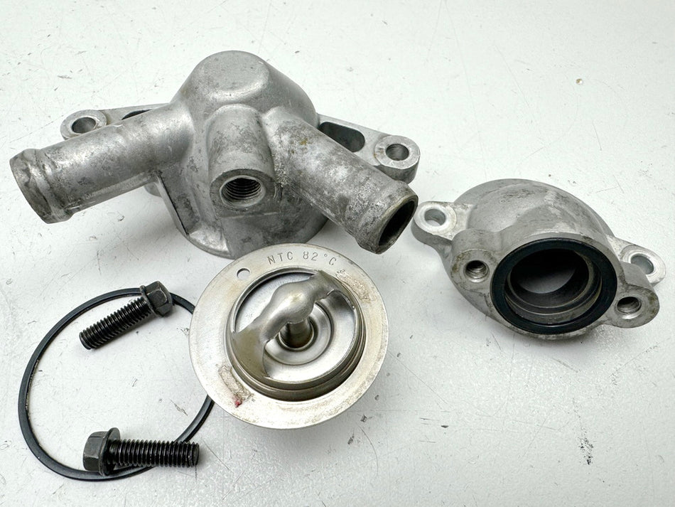 HONDA CBR 600 PC19 PC23 Termostato Carcasa del termostato (para el circuito de refrigeración del motor)