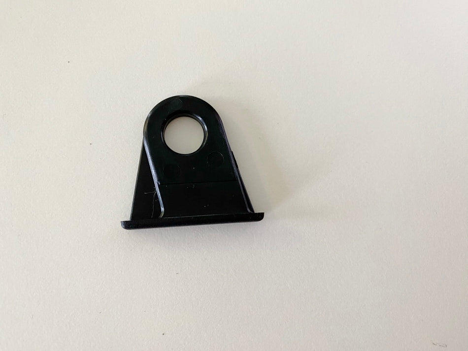 Honda Stöpsel Heck Verkleidung Heckverkleidung 77220-MBG-000 VFR 800 - NEU