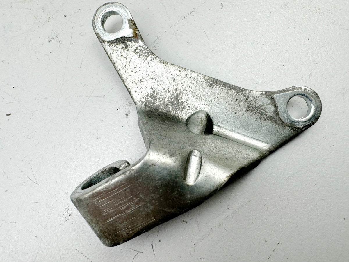 HONDA CBR 600 PC19 PC23 Halterung Kupplungszug Träger Aufnahme Kupplungsdeckel