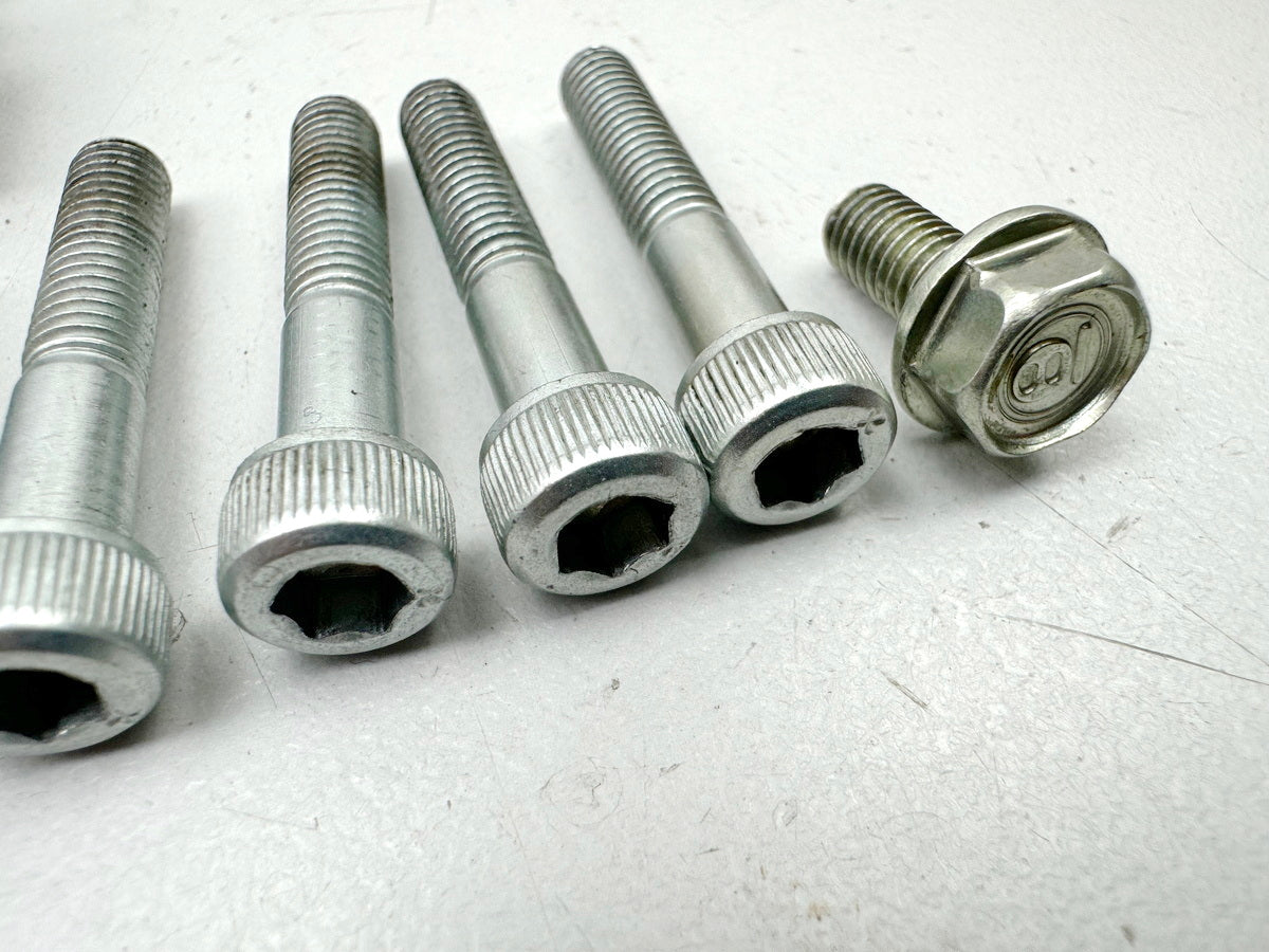 HONDA CBR 600 PC19 PC23 Tornillos Tapa de motor derecha Tapa de embrague Tapa de alternador