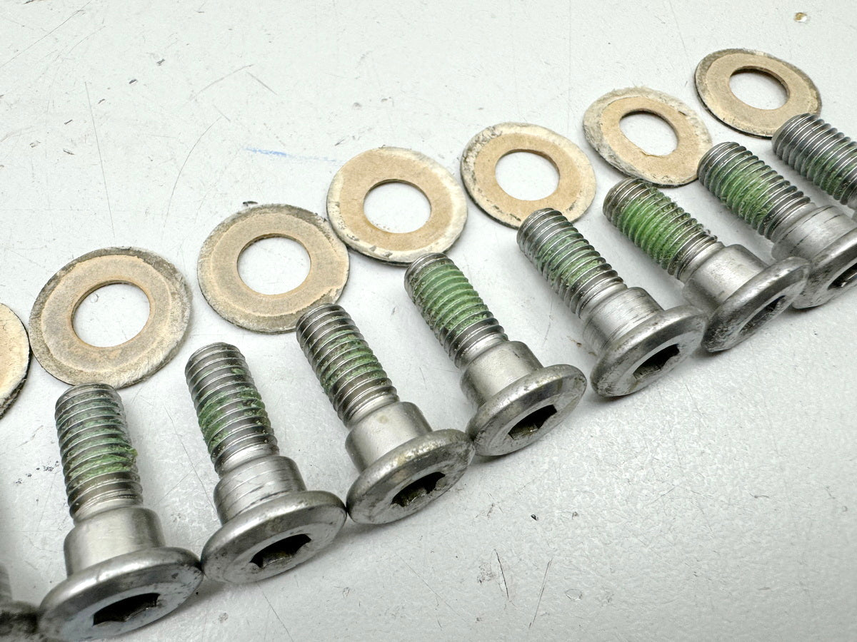 HONDA CBR 600 PC19 PC23 Tornillos para discos de freno delanteros + traseros (para llantas)