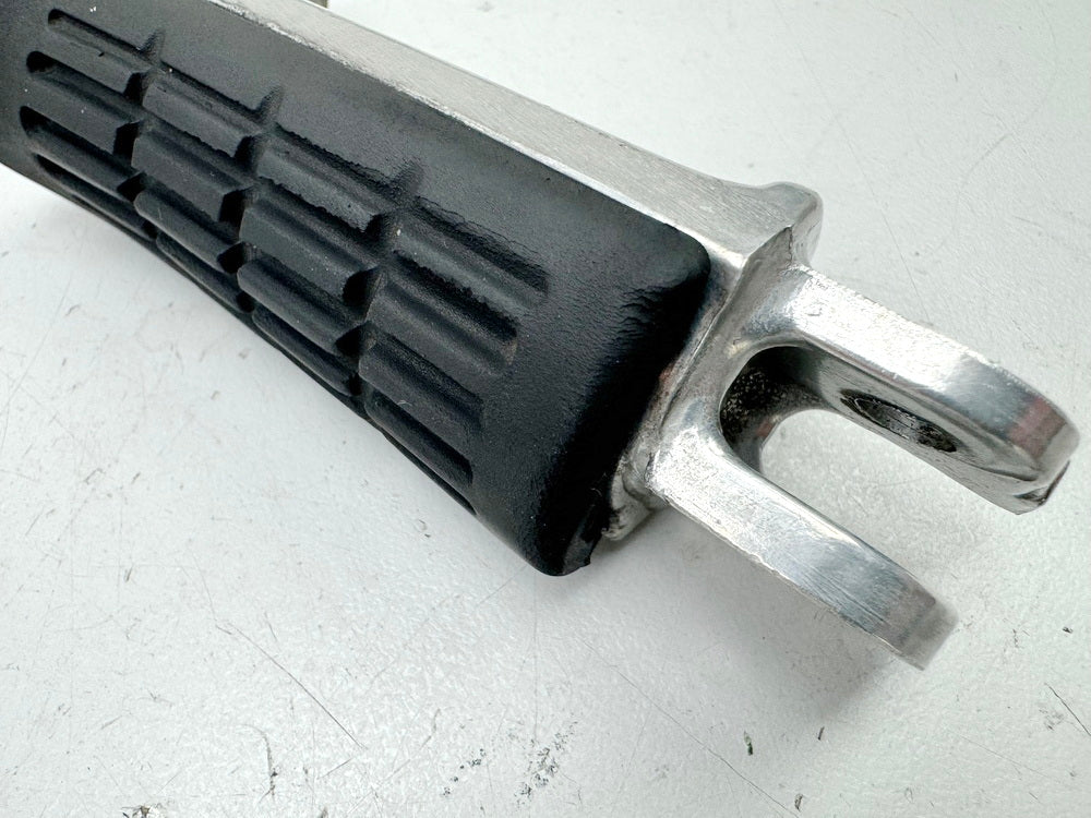 HONDA CBR 600 PC19 PC23 Footpeg Rider Right Front Footpeg Rubber Footrest