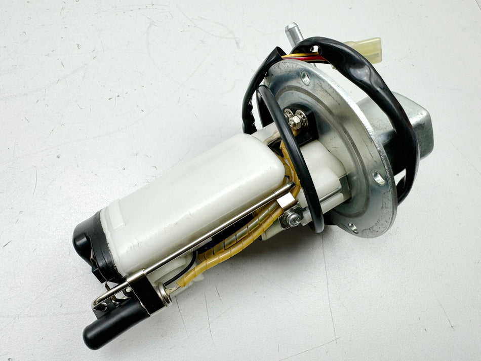 KAWASAKI ZX-6R 636 C Benzinpumpe original Kraftstoffpumpe für Benzintank 05-06