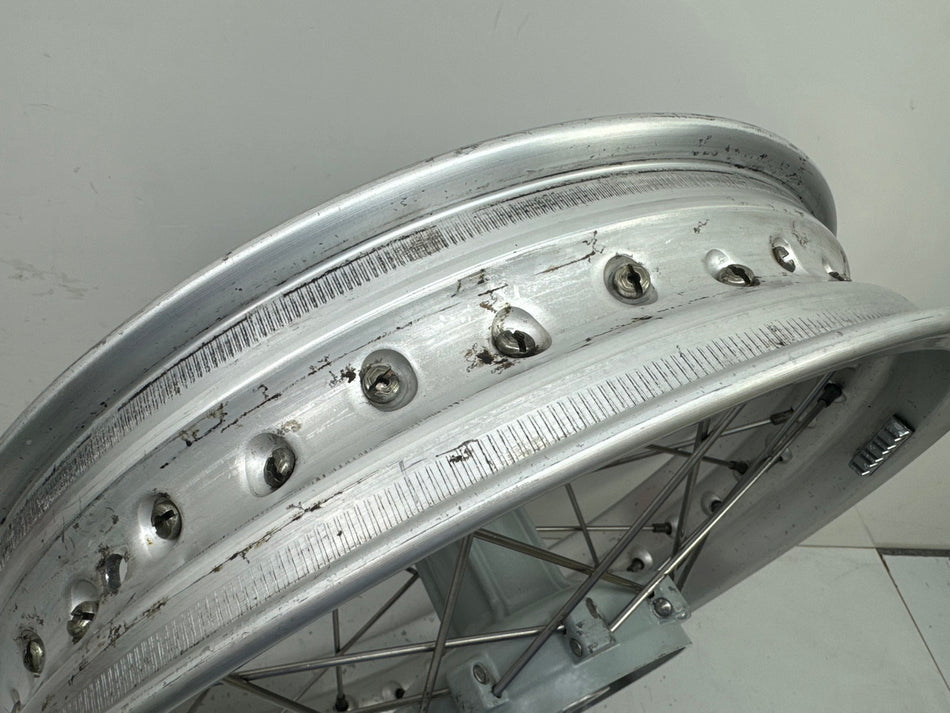 BMW F 650 169 Llanta trasera Buje de radios Rueda trasera Llanta J 17 x 3.00