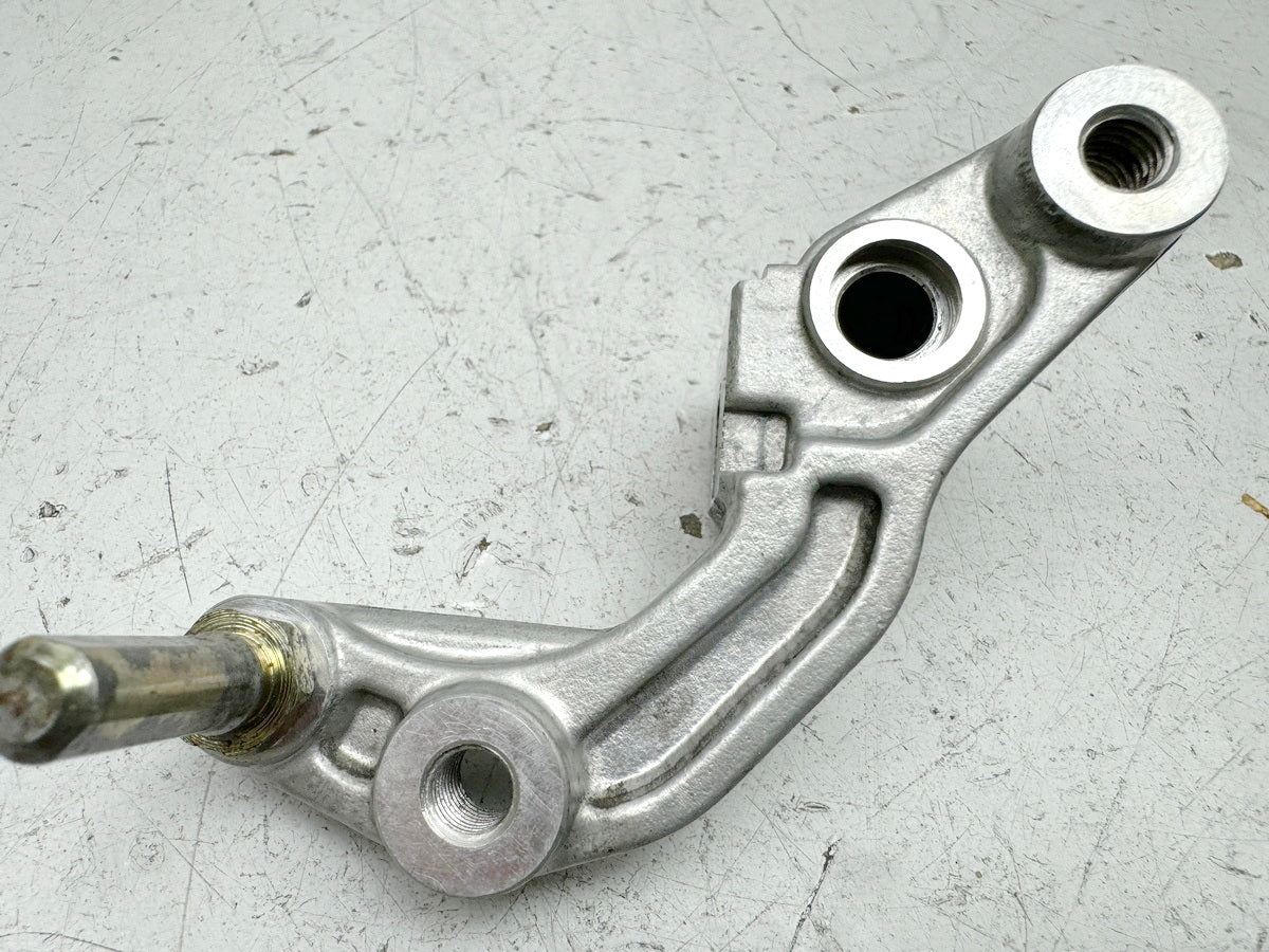HONDA CBR 600 PC19 PC23 Pinza de freno delantera derecha Soporte de pinza Placa de anclaje