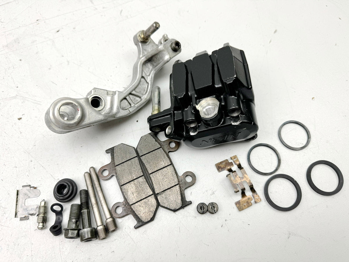 HONDA CBR 600 PC19 PC23 Brake caliper front left brake caliper bracket anchor plate