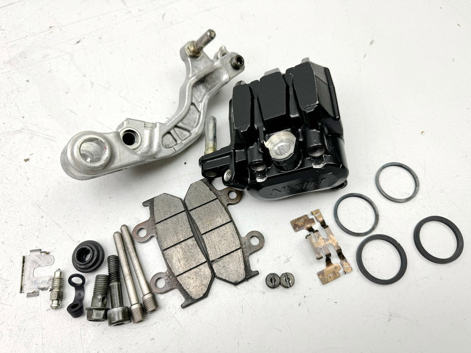 HONDA CBR 600 PC19 PC23 Pinza de freno delantera izquierda Soporte de pinza Placa de anclaje