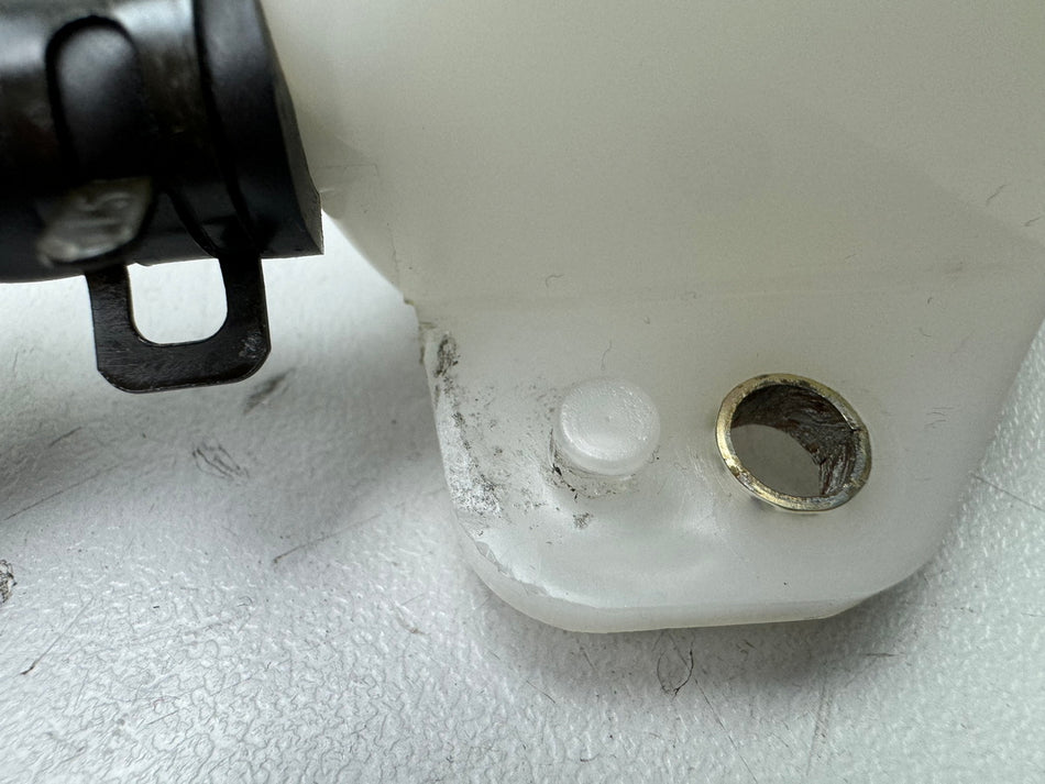 KAWASAKI ZX-6R 636 C Bremsflüssigkeitsbehälter vorn Deckel für Bremspumpe 05-06