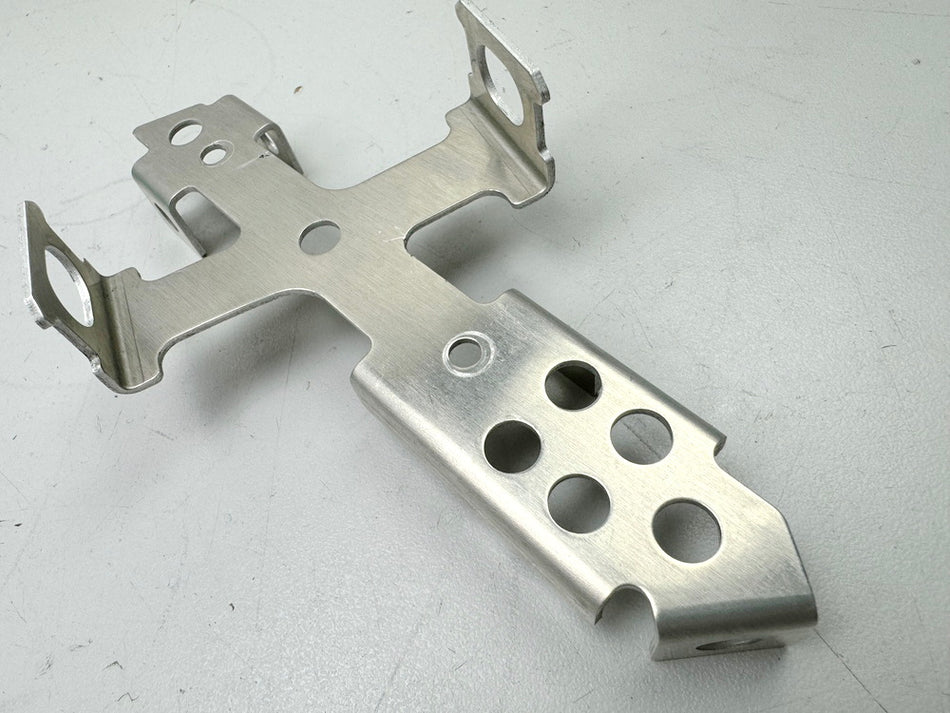 KAWASAKI ZX-6R 636 C Halterung für Relais Halteplatte Träger am Heckrahmen 05-06