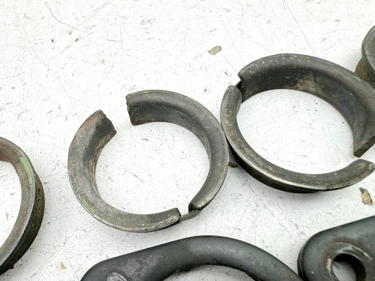 HONDA CBR 600 PC19 PC23 Krümmerkronen Halter Krümmer Muttern Halbmonde Schellen