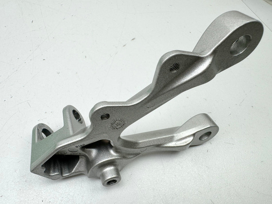 KAWASAKI ZX-6R 636 C Fußrstenträger Fahrer links Halter Fußraste Platte 05-06