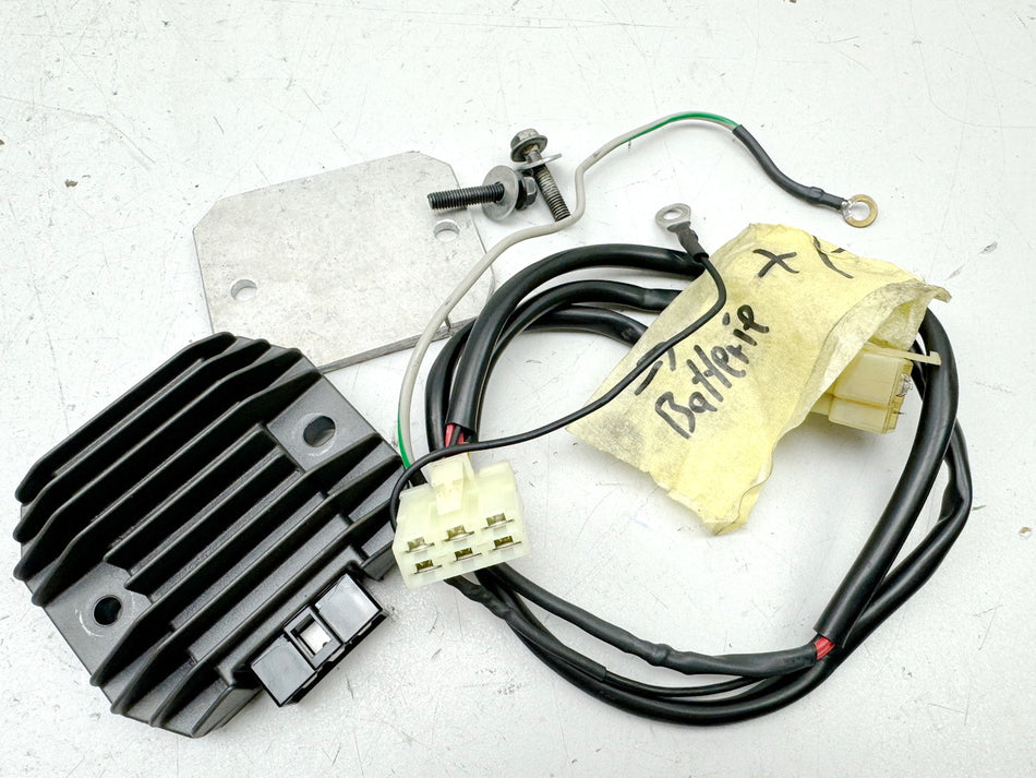 HONDA CBR 600 PC19 PC23 Laderegler Spannungsregler Regler Kabel