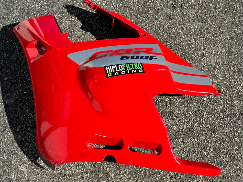 HONDA CBR 600 PC19 PC23 Seitenverkleidung links Abdeckung Cover Seitenteil