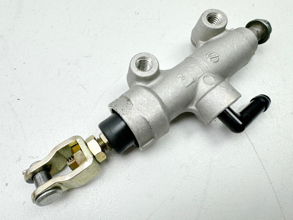 KAWASAKI ZX-6R 636 C Cilindro maestro de freno trasero Cilindro maestro de freno trasero Bomba de freno 05-06