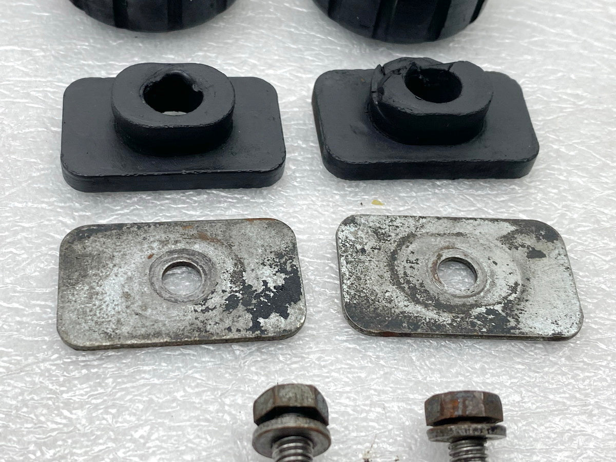 YAMAHA RD 250 1A2 Depósito Gomas Soporte Amortiguador Tornillo