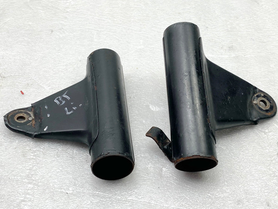 YAMAHA RD 250 1A2 Halterung Scheinwerfer Lampenhalter Halter Lampe