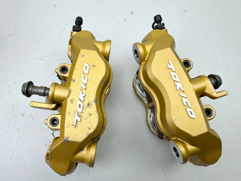 KAWASAKI ZX-6R 636 C Bremssattel vorn Tokico gold Bremszange Bremskolben 05-06