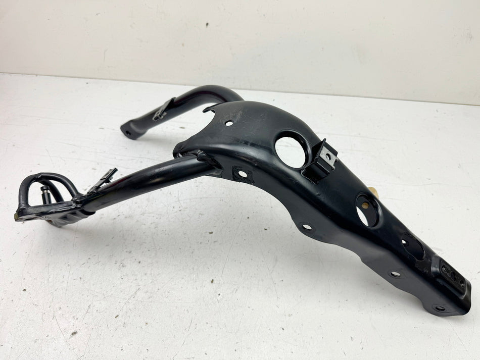 BMW F 650 169 Motorträger vorn Halter Motor Rahmenstrebe Hilfsrahmen Motorhalter
