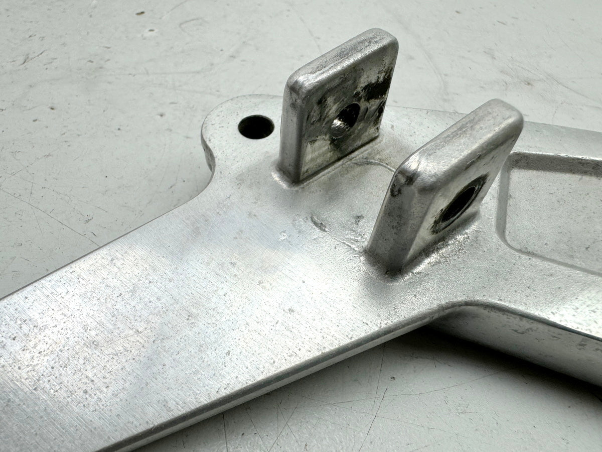 HONDA NTV 650 RC33 REVERE Reposapiés del conductor izquierdo Soporte Estribera