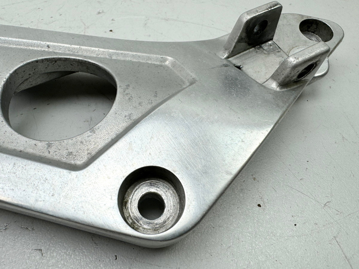 HONDA NTV 650 RC33 REVERE Reposapiés del conductor izquierdo Soporte Estribera