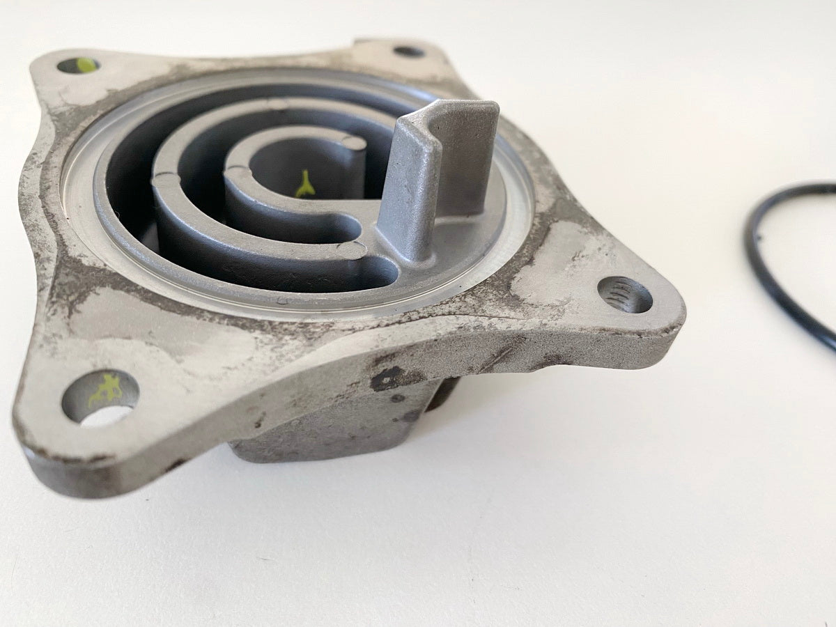 HONDA CBF 600 S ABS PC43 Enfriador de aceite Tapa de motor Cubierta Intercambiador de calor de motor
