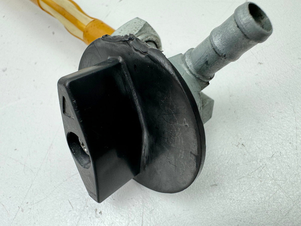 HONDA NTV 650 RC33 REVERE Fuel Tap original fuel tap for tank