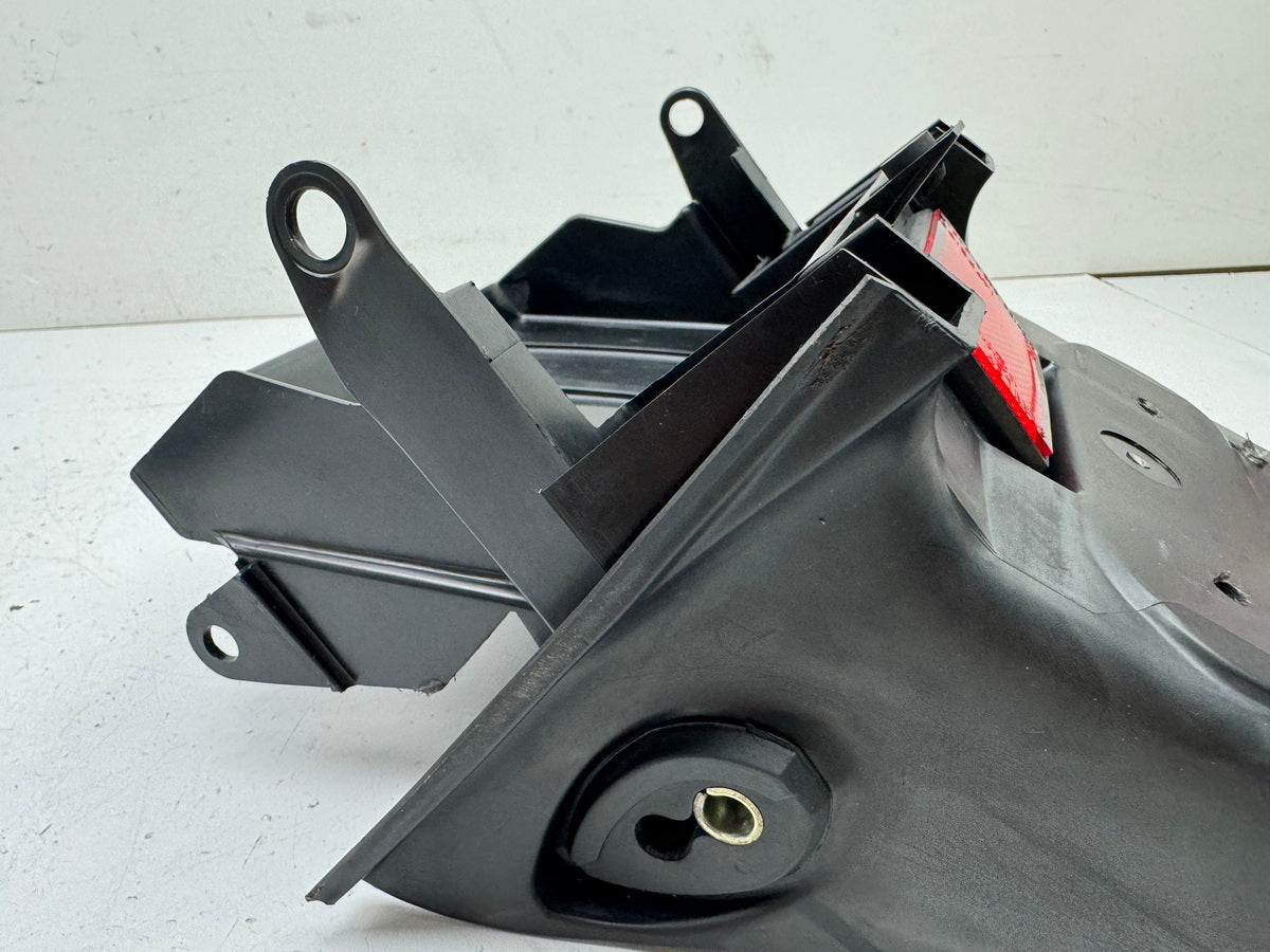 HONDA NTV 650 RC33 REVERE Soporte de matrícula Guardabarros Cubierta del paso de rueda