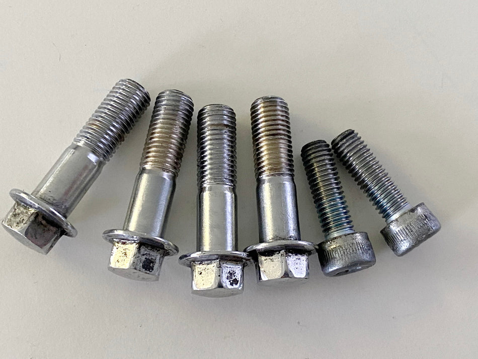 KAWASAKI ZZR 1100 D ZXT10D G Schrauben Bremssattel vorn hinten Schraube