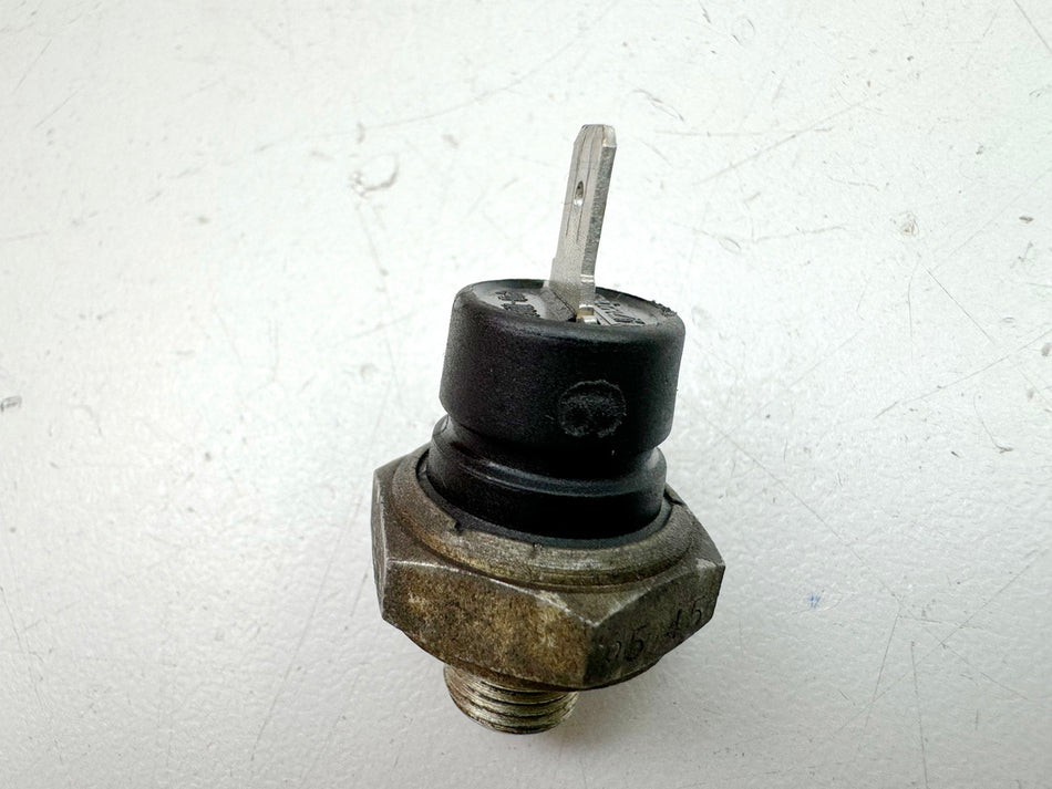 BMW F 650 169 Öldruckschalter original (für Motor Ölkreislauf)