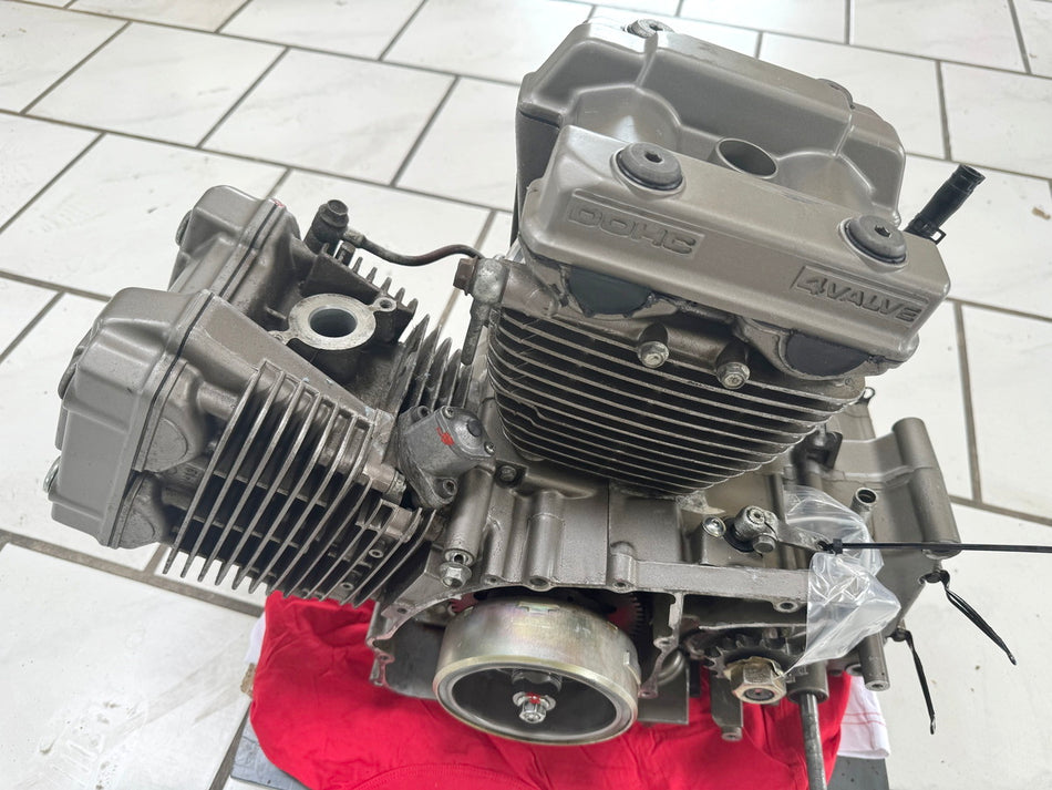 HYOSUNG GT 125 N Comet Motor Kurbelwelle Zylinderkopf Getriebe Zylinder 25521 km