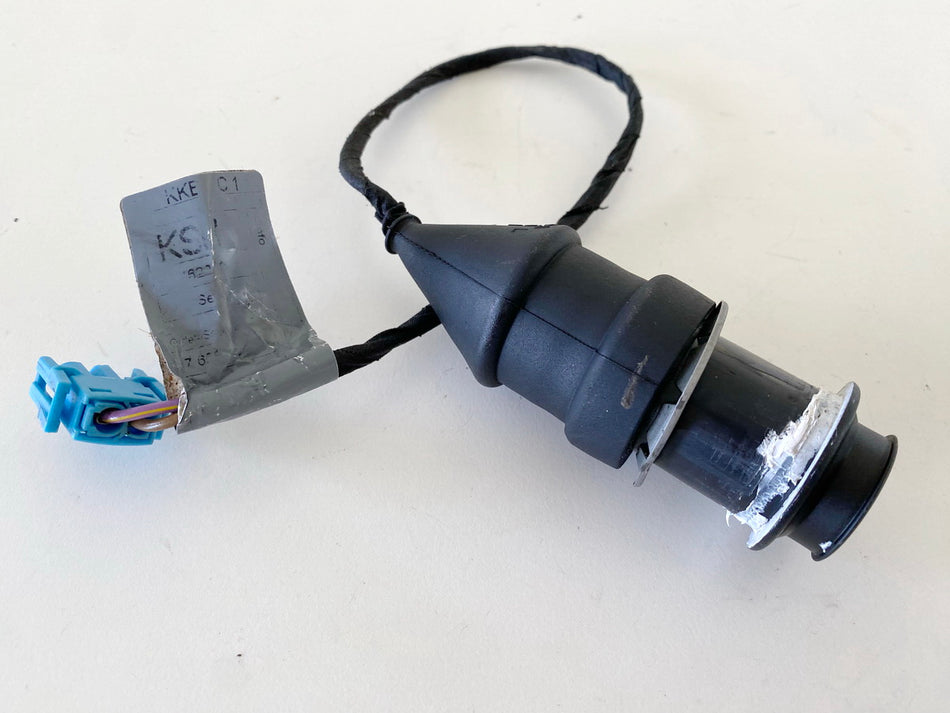 BMW C1 125 200 ABS, toma de corriente de a bordo en el compartimento de almacenamiento izquierdo, toma de corriente, juego de cables, cable