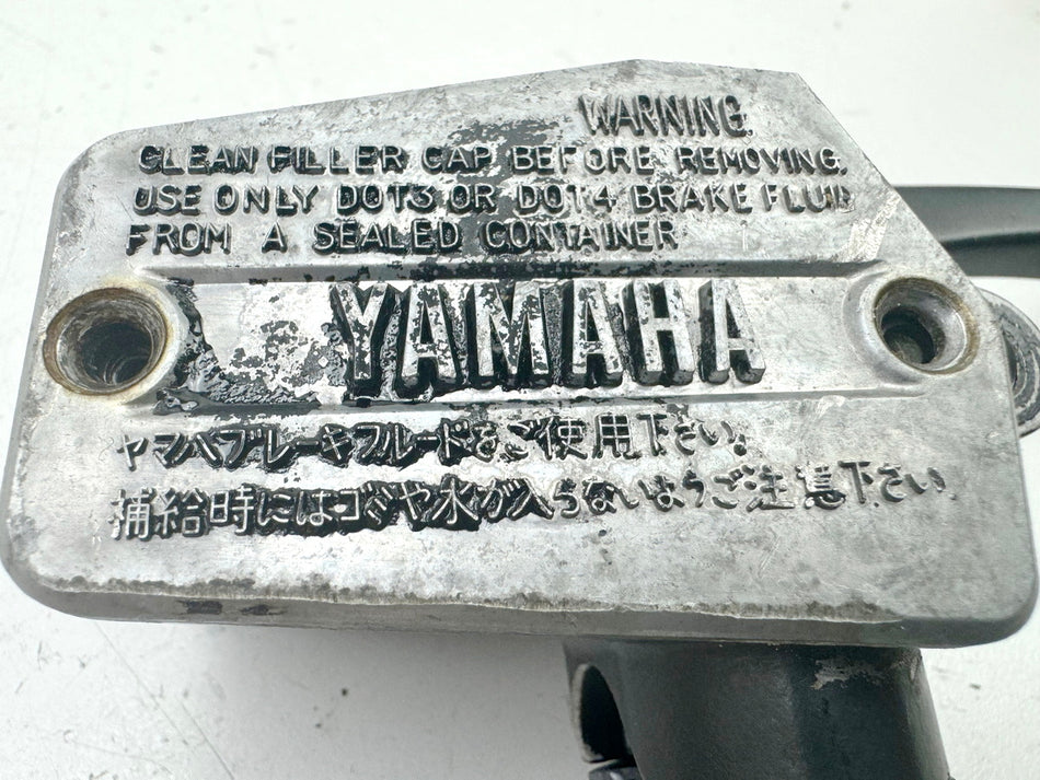 YAMAHA FZX 750 2MU (2JE) Cilindro de freno derecho Bomba de freno Cilindro maestro