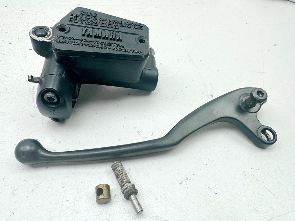 YAMAHA FZX 750 2MU (2JE) Cilindro maestro de embrague Bomba de embrague