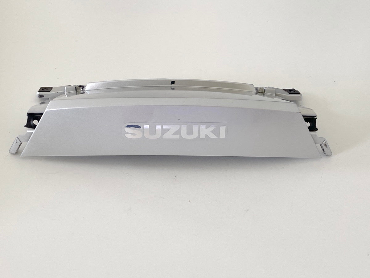 SUZUKI AN 400 WVAU BURGMAN Heckverkleidung mitte Abdeckung Cover Deckel K1 K2