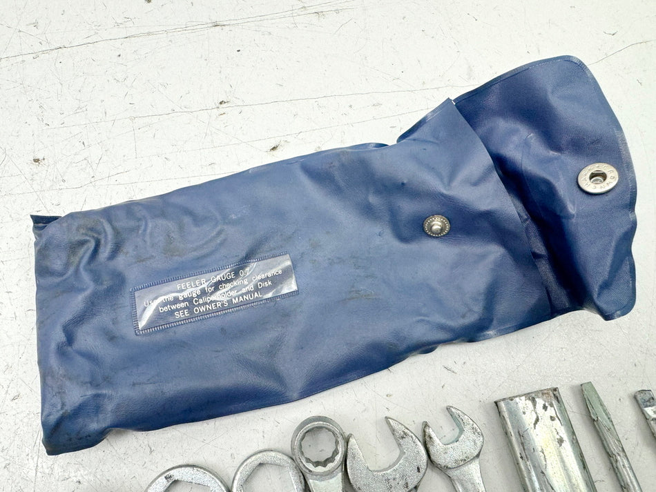 HONDA NTV 650 RC33 REVERE Herramientas originales para marco carenado
