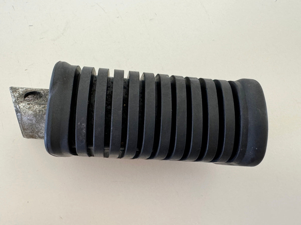 KAWASAKI EL 250 B Eliminator Estribera conductor delantera derecha Goma de estribera