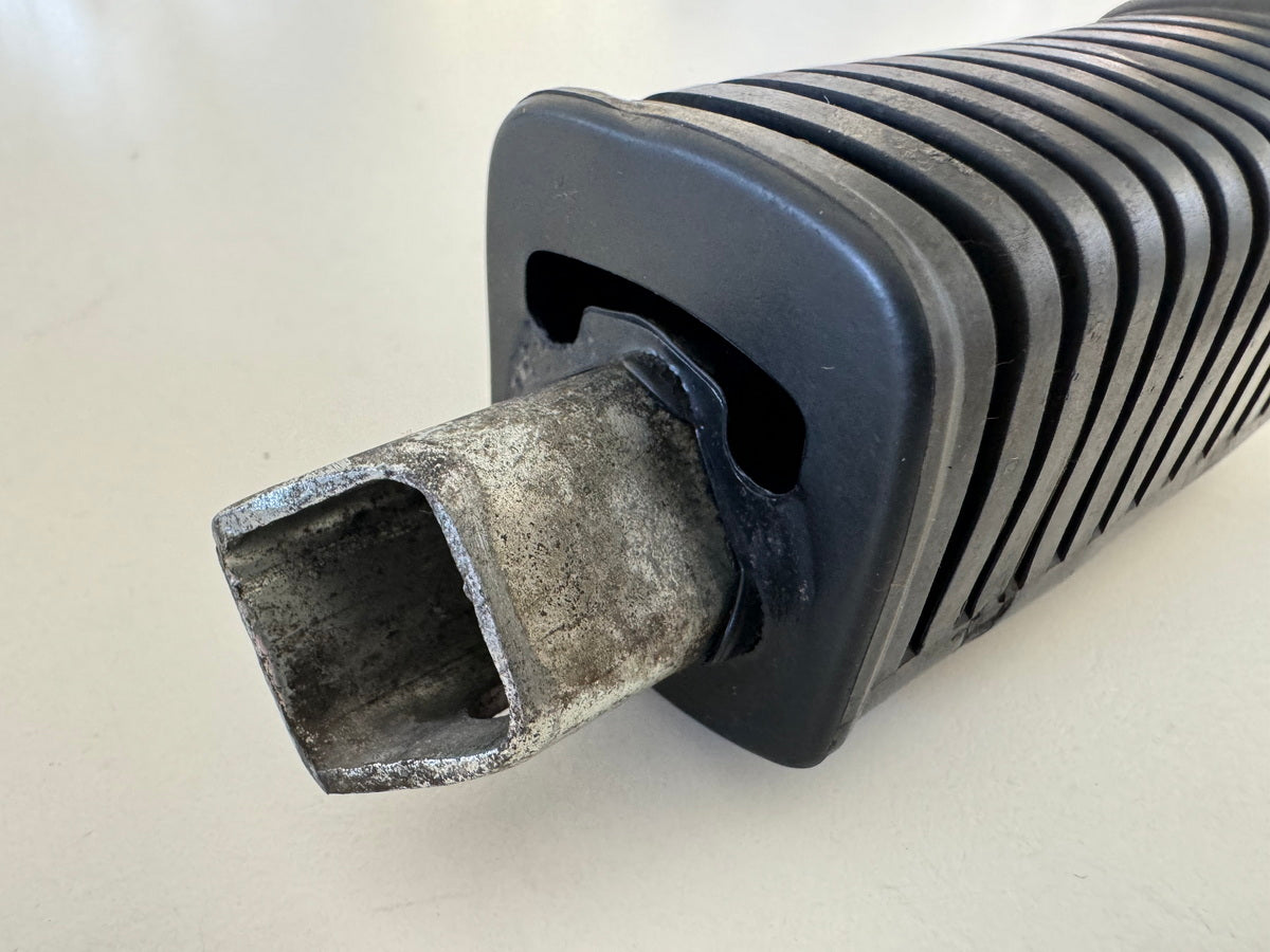 KAWASAKI EL 250 B Eliminator Estribera conductor delantera derecha Goma de estribera