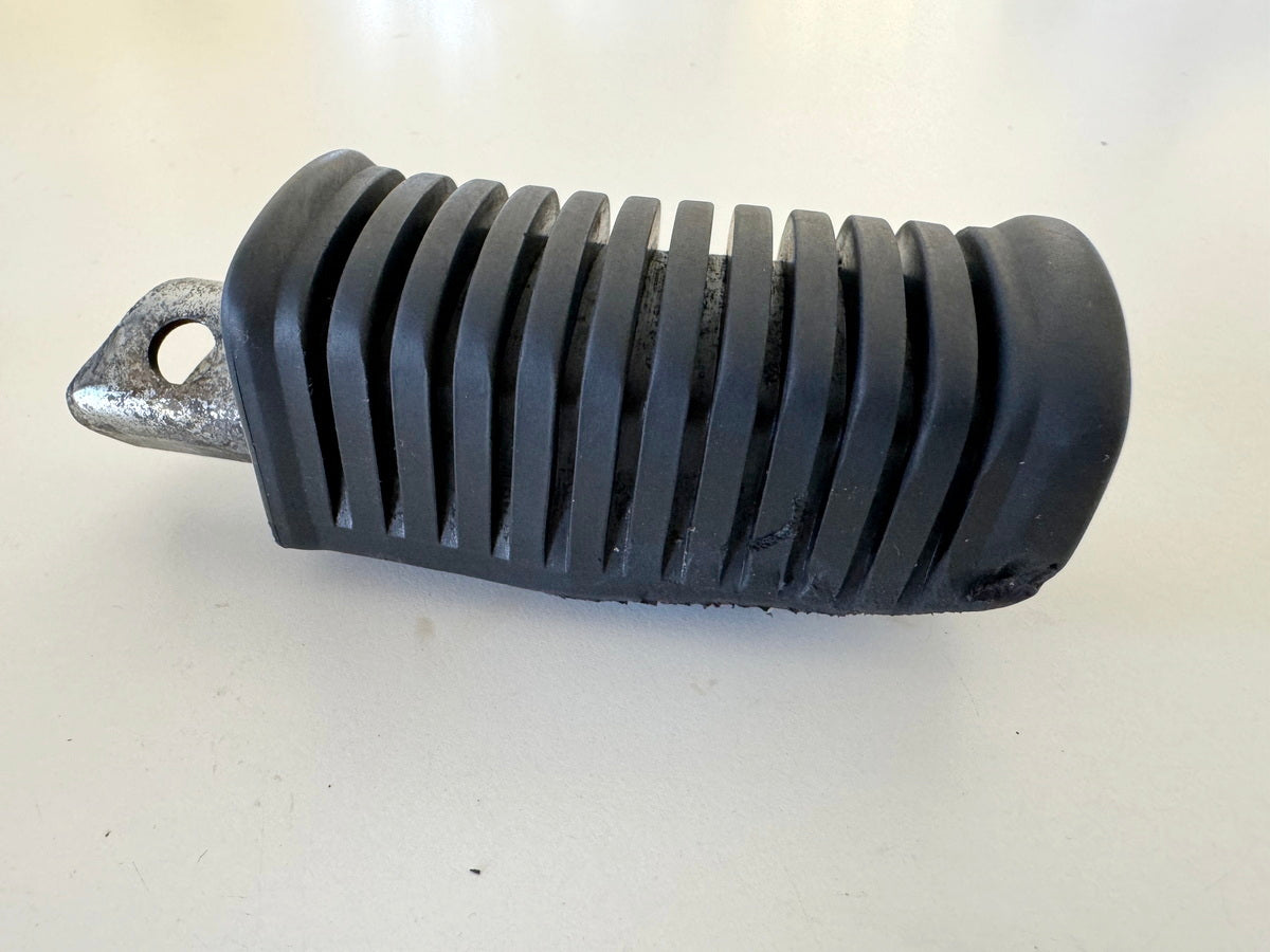 KAWASAKI EL 250 B Eliminator Footrest Rider Left Front Footrest Rubber