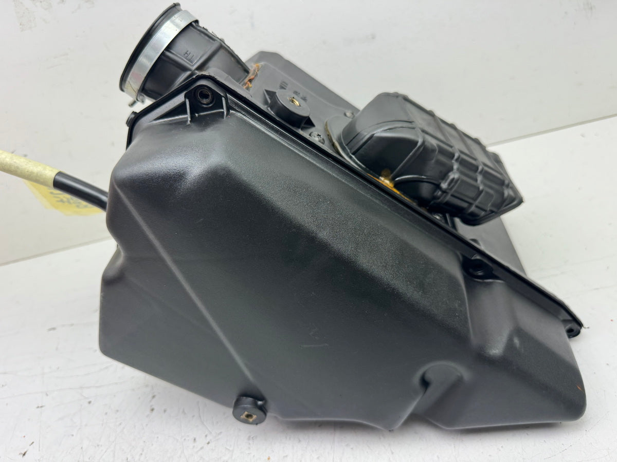 HONDA NX 650 RD08 DOMINATOR Airbox Air Filter Box Air Filter Housing 23236 km