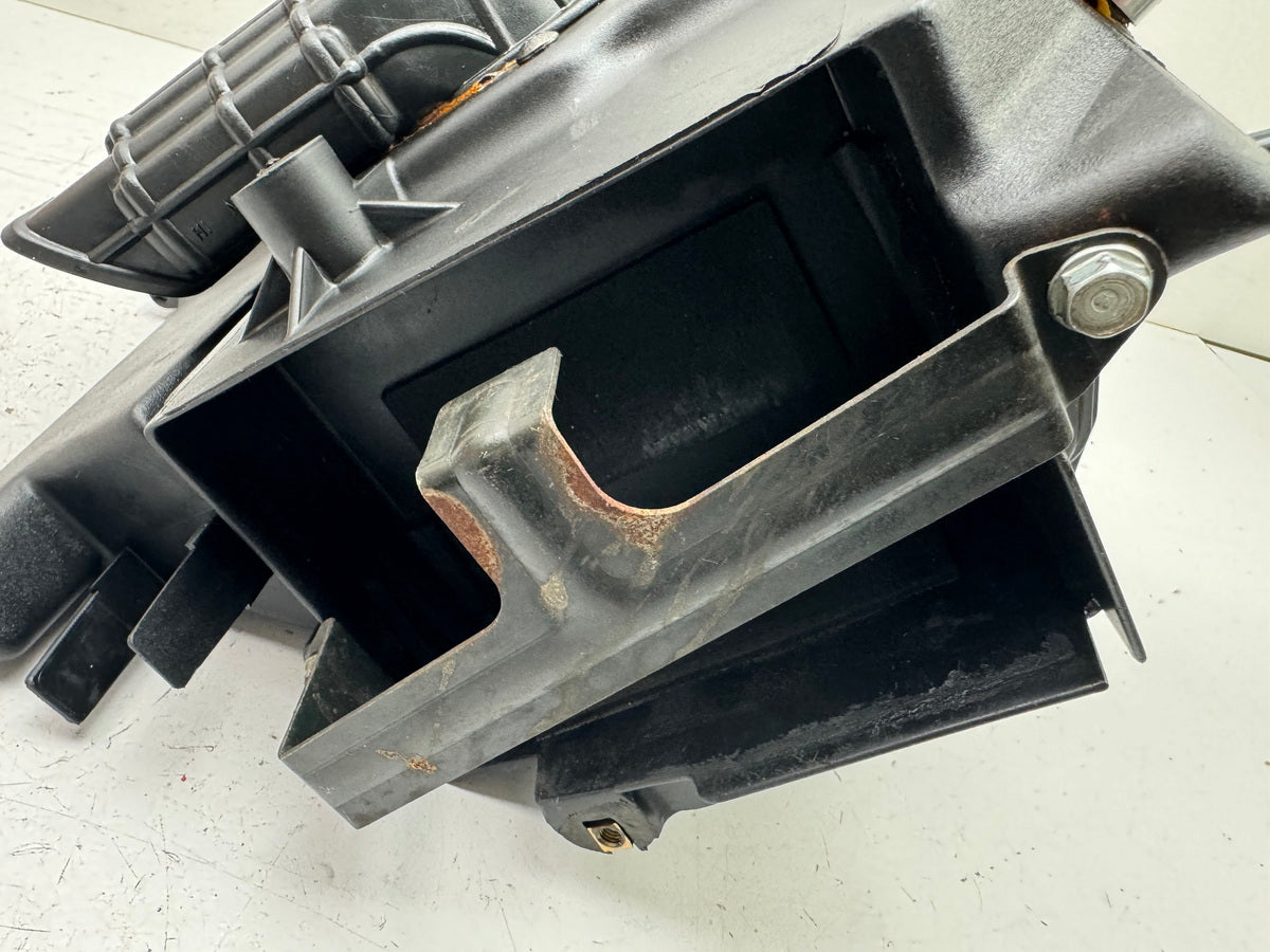 HONDA NX 650 RD08 DOMINATOR Airbox Air Filter Box Air Filter Housing 23236 km