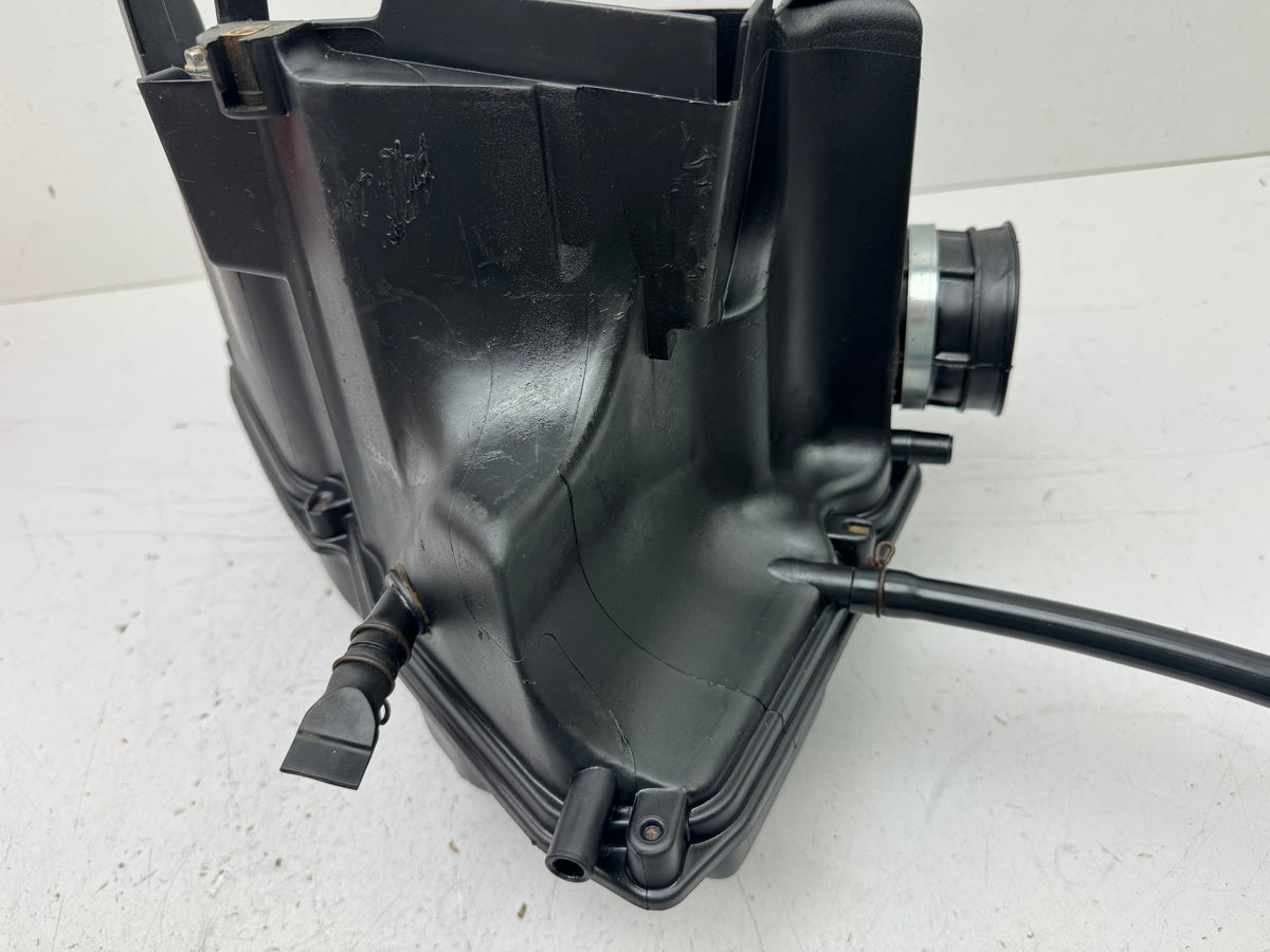 HONDA NX 650 RD08 DOMINATOR Airbox Air Filter Box Air Filter Housing 23236 km
