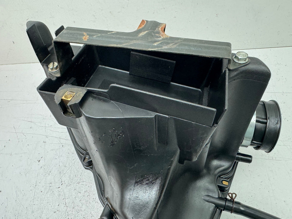 HONDA NX 650 RD08 DOMINATOR Airbox Air Filter Box Air Filter Housing 23236 km