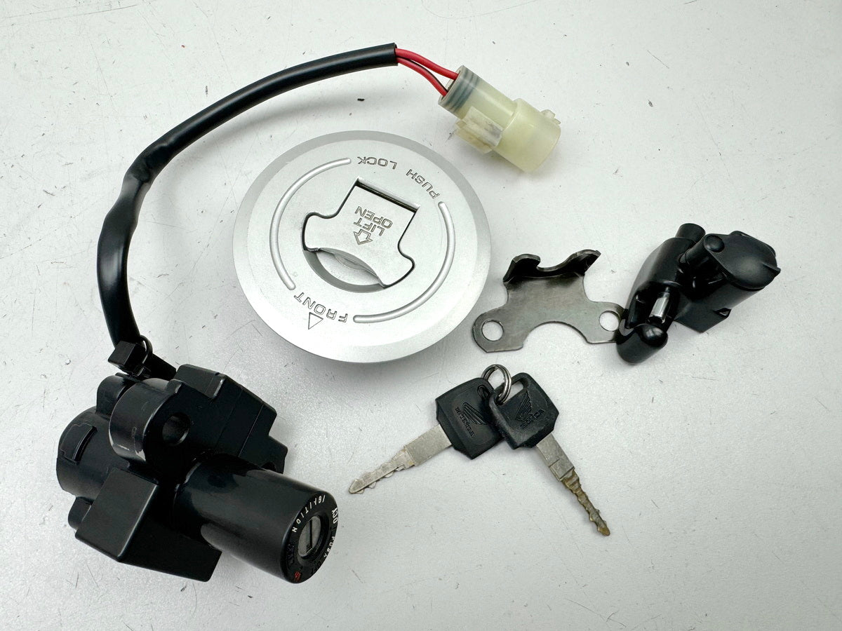 HONDA NX 650 RD08 DOMINATOR Lock Set Ignition Lock Fuel Cap Key 23236 km